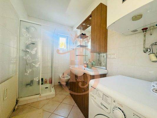 Bad mit DU und Tageslicht