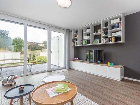 Wohnzimmer 145 m_ Familienglück (2)