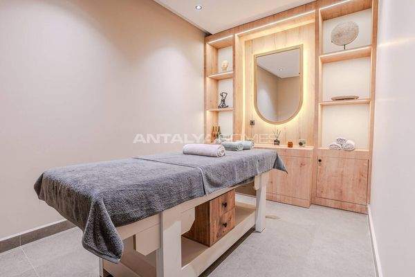 2-Bedroom Apartment in Alanya with Pool and Gym Access