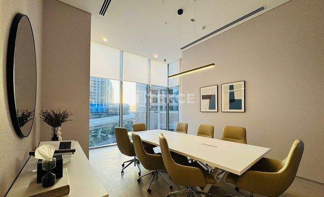 Furnished Apartment with Pool and Sauna in Dubai Marina