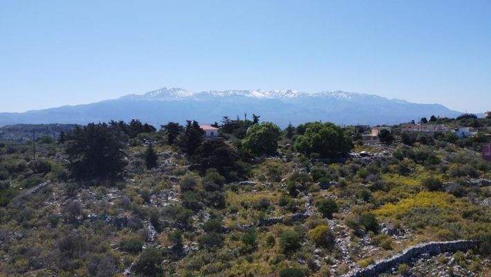 Kreta, Kefalas Chania: Großes Grundstück mit unverbautem Meer- und Bergblick zu verkaufen
