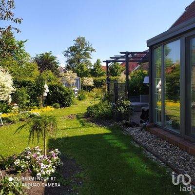 Wintergarten mit Blick zum Garten