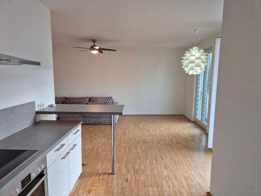 offener Übergang zum Wohn-/Esszimmer