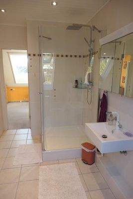 Duschbad im 1 OG