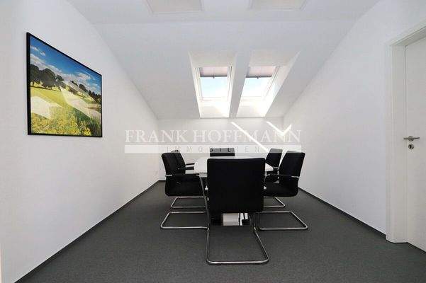 V8828 Bürogebäude - Büro 1