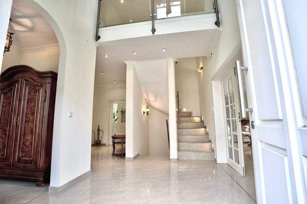 Eingangsbereich mit Galerie