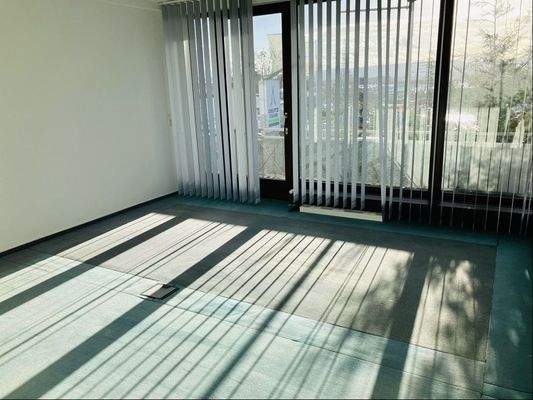 attraktive, helle Büroflächen (OG)