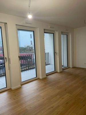 Helle Wohnung mit Balkon