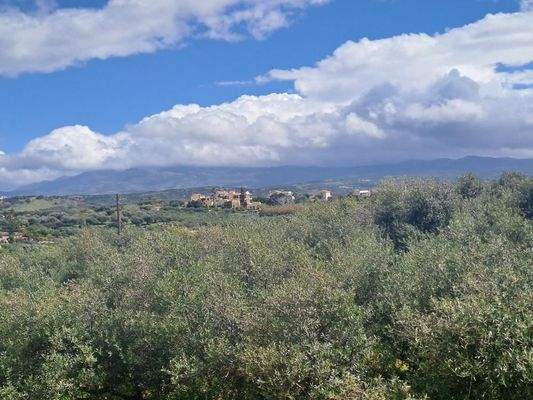 Große Villa mit offenem Meerblick und vier Mietwohnungen