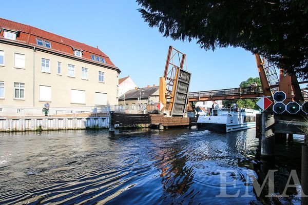 Zugbrücke in Betrieb