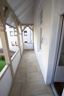 Südbalkon am Schlafzimmer