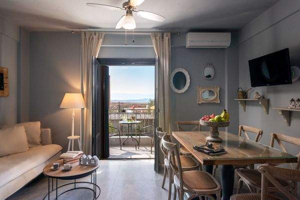 dining room with view.jpg