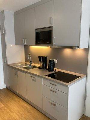 4_22-Küchenzeile Bild 2.jpg