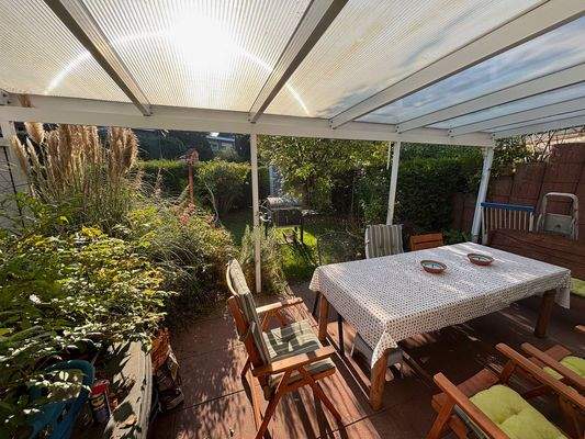 Überdachte Terrasse