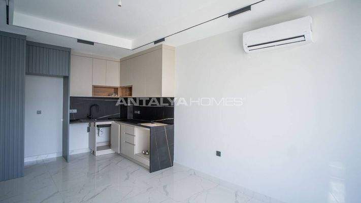 Apartments with Rich Social Facilities in Mahmutlar Alanya