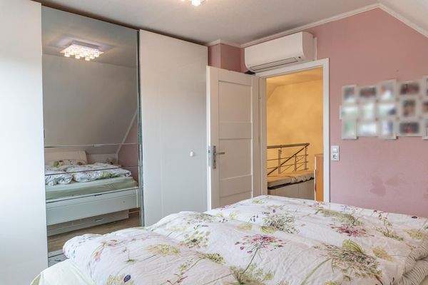 Einfamilienhaus Eltern OG