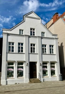 Vorderansicht Wohn-/ Geschäftshaus