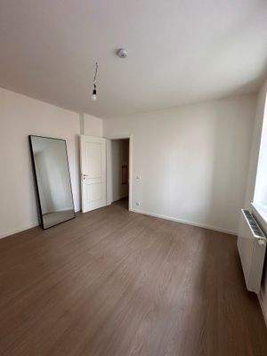 Schlafzimmer/Büro (1)