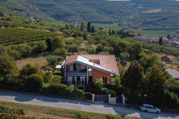 Exklusive Villa mit gr. Garten in ruhiger Lage