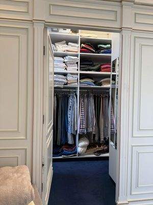 Begehbarer Kleiderschrank