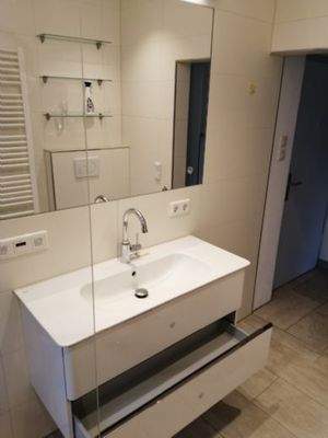 hochwertige Badausstattung