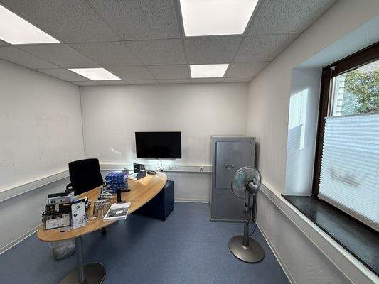 Büro-/ Gewerbefläche