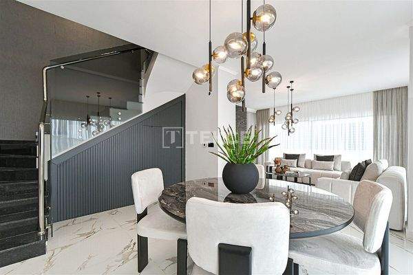 Stylish Designed Villas in Greenery in Bektaş Alanya