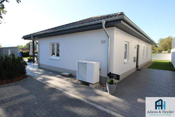 Seitenansicht Haupteingang