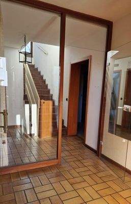 Eingang "Willkommen"