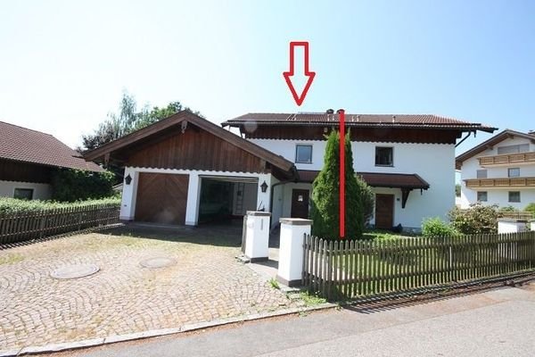 Nordansicht mit Garage Haus Nr. 9.JPG