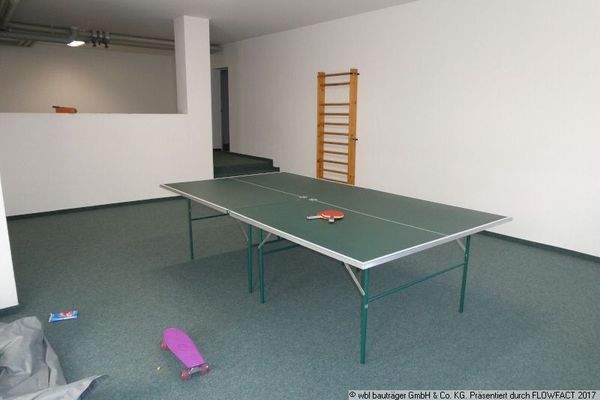 Freizeitraum Keller mit Tischtennisplatte