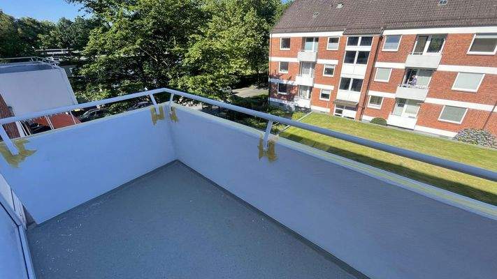 Wohnzimmer- Balikon --> West