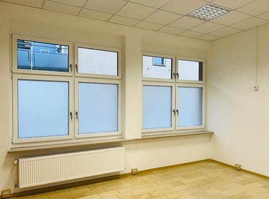 Büro / Behandlungsraum 1