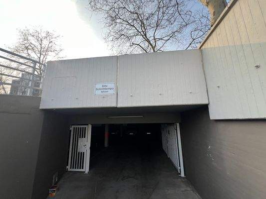 Zugang Garage Parkdeck