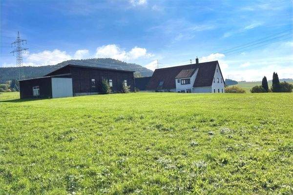 Blick aufs Haus von hinten