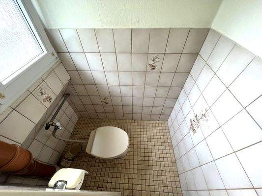 Gäste-WC OG rechtes Haus