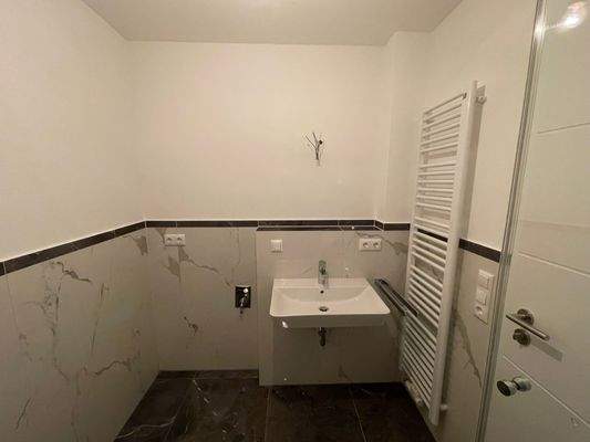 Bad mit WM-Anschluss