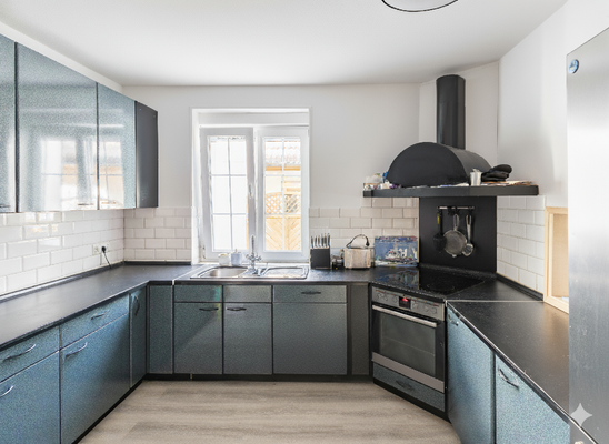 Hauptgebäude EG - Küche