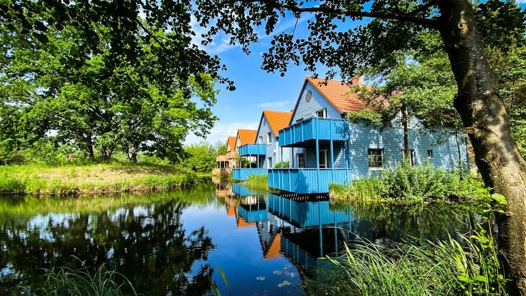 BEECH Resort].jpg