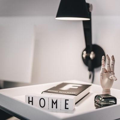 HOME.jpg