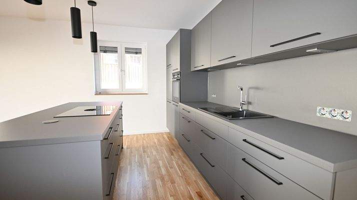 Hochwertige Einbauküche