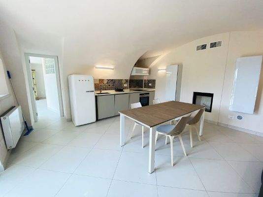 6988pi_10_Villa_Rustiko_Anwesen_Immobilienkauf_Gar