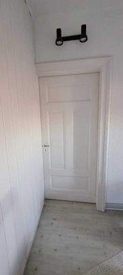 Tür zum Spitzboden