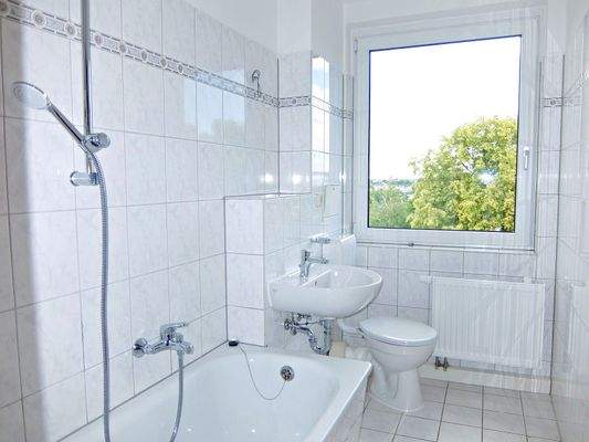 Beispielbild Bad mit Wanne