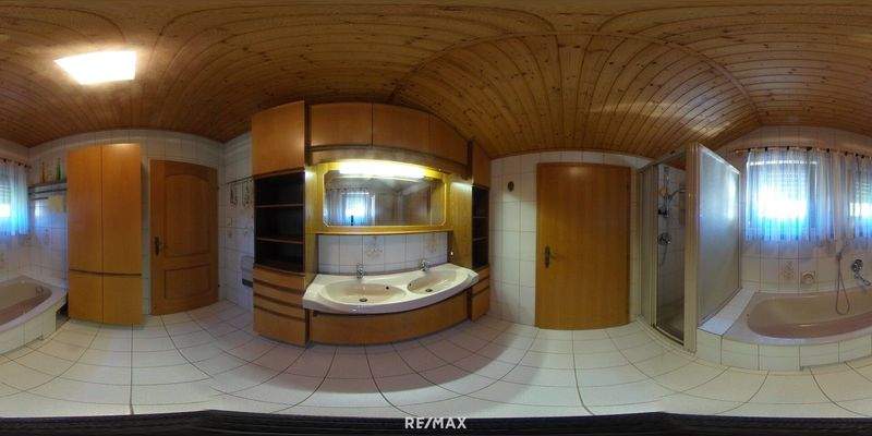 07_Badezimmer_Halbstock