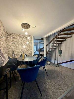 1. OG Essbereich/ Blick Küche