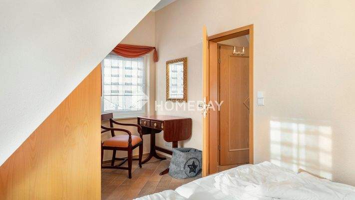 1. OG Schlafzimmer 2