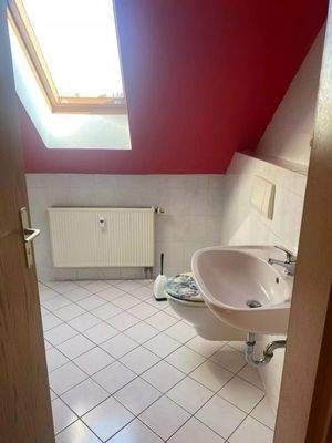 Fensterbad mit WT und WC.jpg