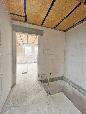 OG Treppenbereich rechts.jpg