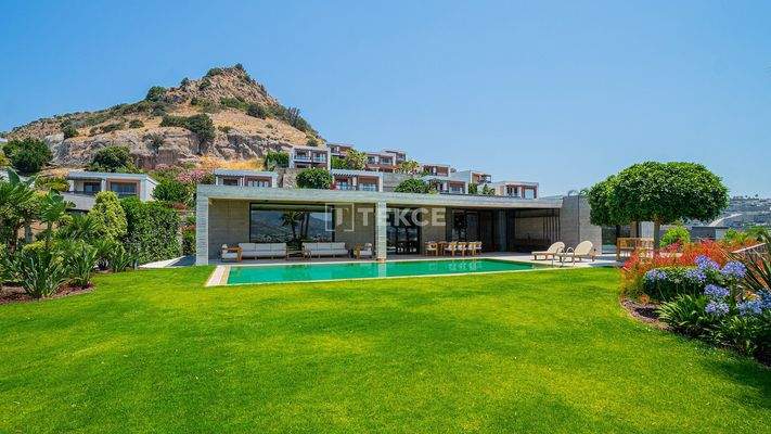 Unique Villa with Panoramic Sea View in a Beach Complex in Yalıkavak